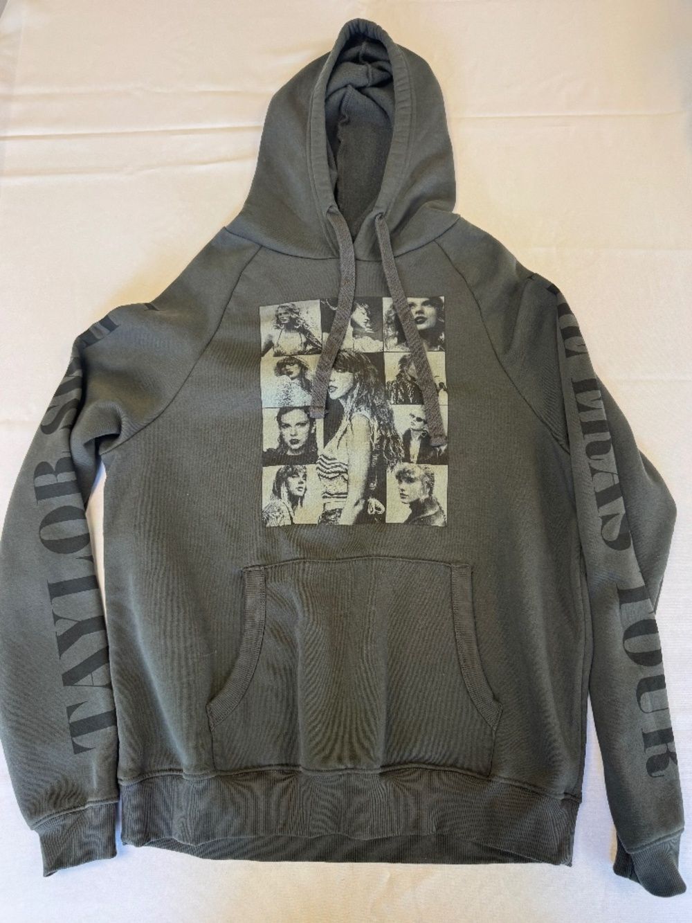 Taylor Swift The Eras Tour Black Sweatshirt Hoodie Size S